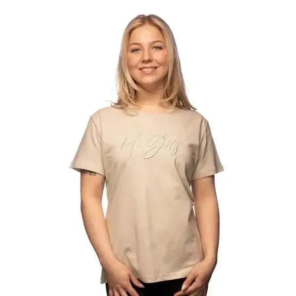 Maximilian_G_tz_Ladies_T-Shirt_Signature_sand-007.jpg