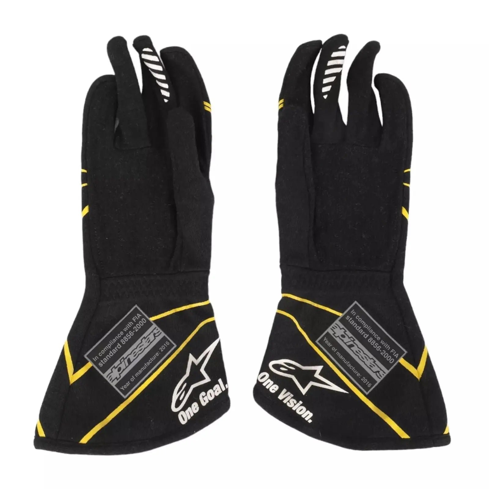 2016_Kevin_Magnussen_Race_Gloves-002.jpg