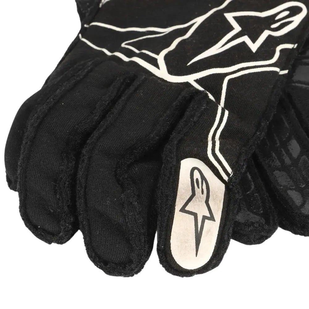 2017NicoHulkenbergF1RacingGloves_1.jpg