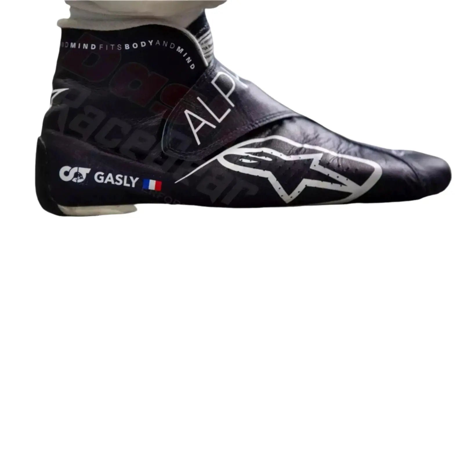 2021_Pierre_Gasly_Alphatauri_Formula_one_Race_Shoes-001.jpg