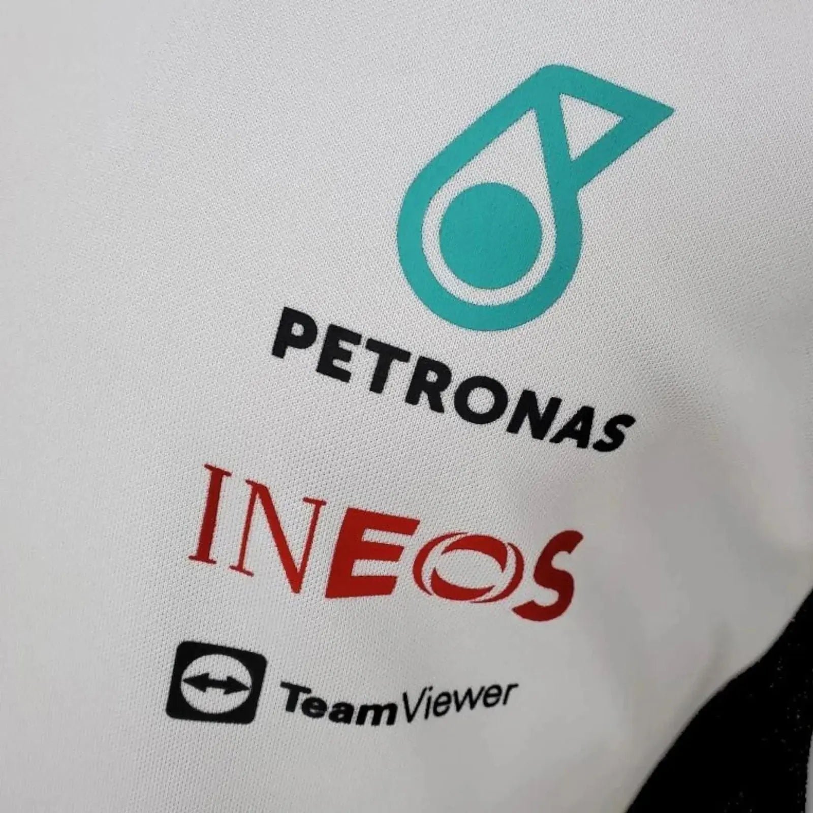 2022_Mercedes_Formula_One_Long_Sleeve_T-Shirt-003.jpg
