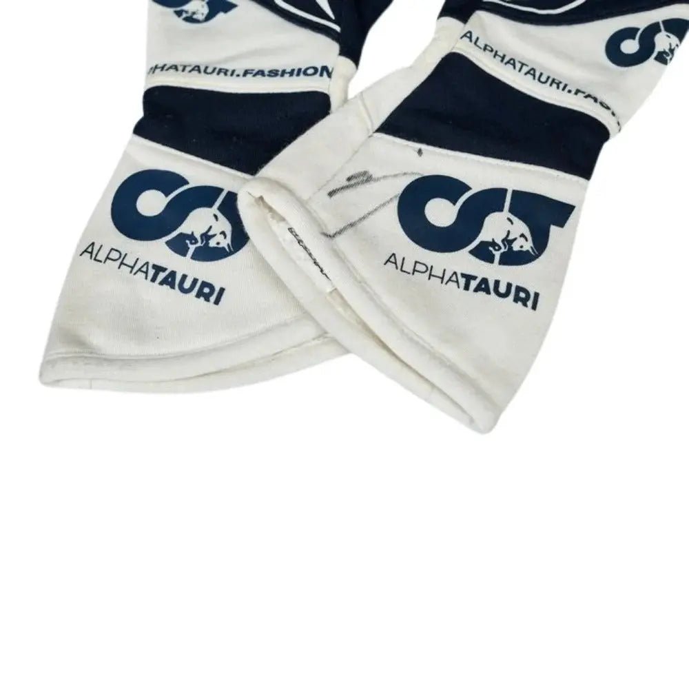 2023_Daniel_Ricciardo_Alphatauri_F1_Race_Gloves-002.jpg