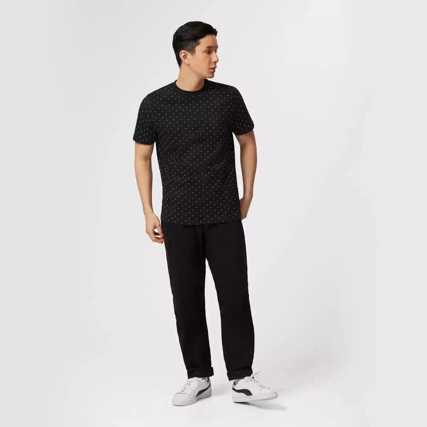 Mercedes-AMG_Petronas_2023_Polka_Dot_T-Shirt-004.jpg